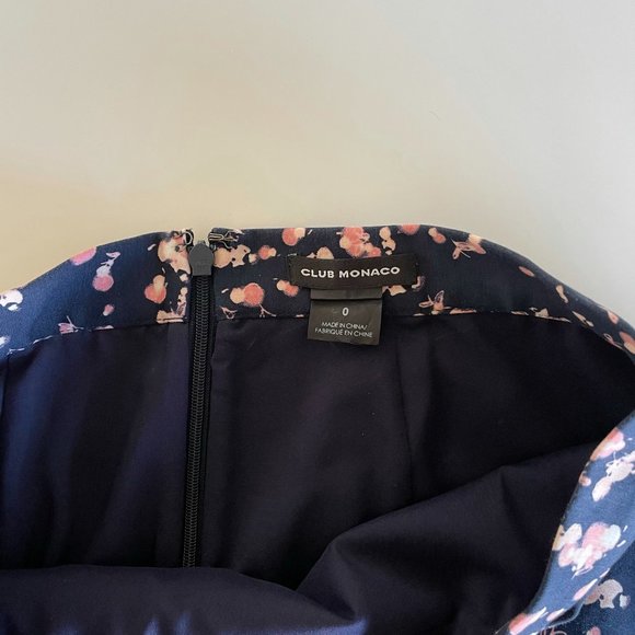 Club Monaco - Peplum Pencil Skirt - Picture 4 of 4